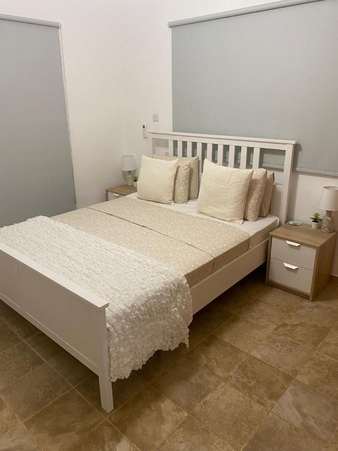 Villa Suncity Boutique Beachfront أيا نابا المظهر الخارجي الصورة