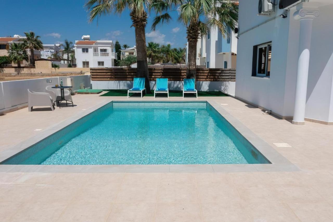 Villa Suncity Boutique Beachfront أيا نابا المظهر الخارجي الصورة