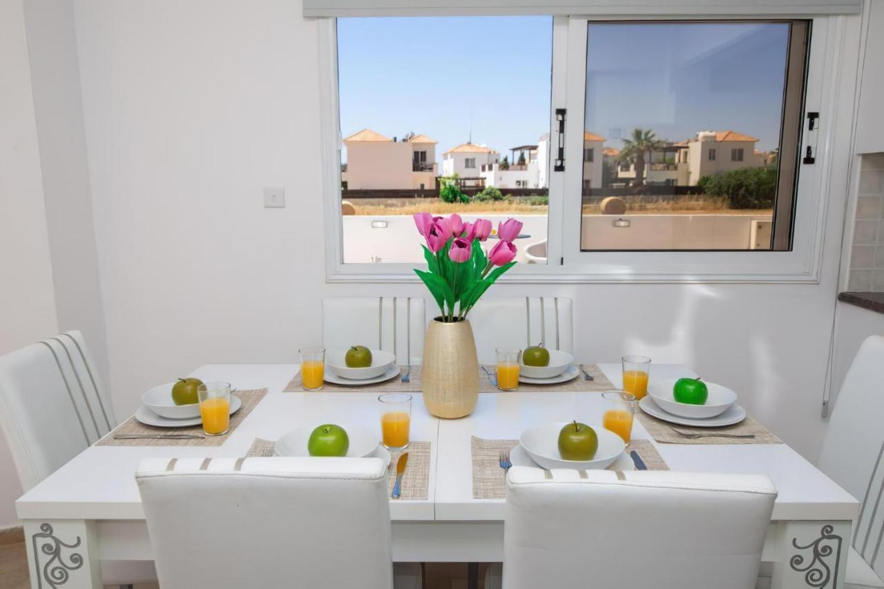 Villa Suncity Boutique Beachfront أيا نابا المظهر الخارجي الصورة