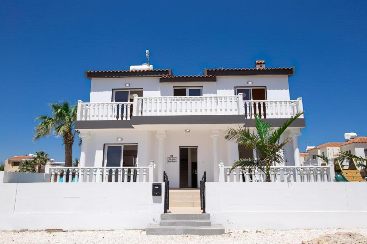 Villa Suncity Boutique Beachfront أيا نابا المظهر الخارجي الصورة