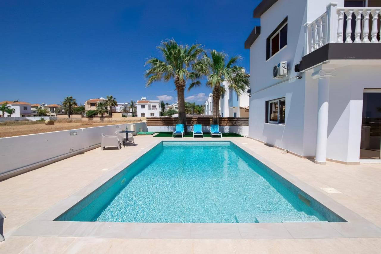Villa Suncity Boutique Beachfront أيا نابا المظهر الخارجي الصورة