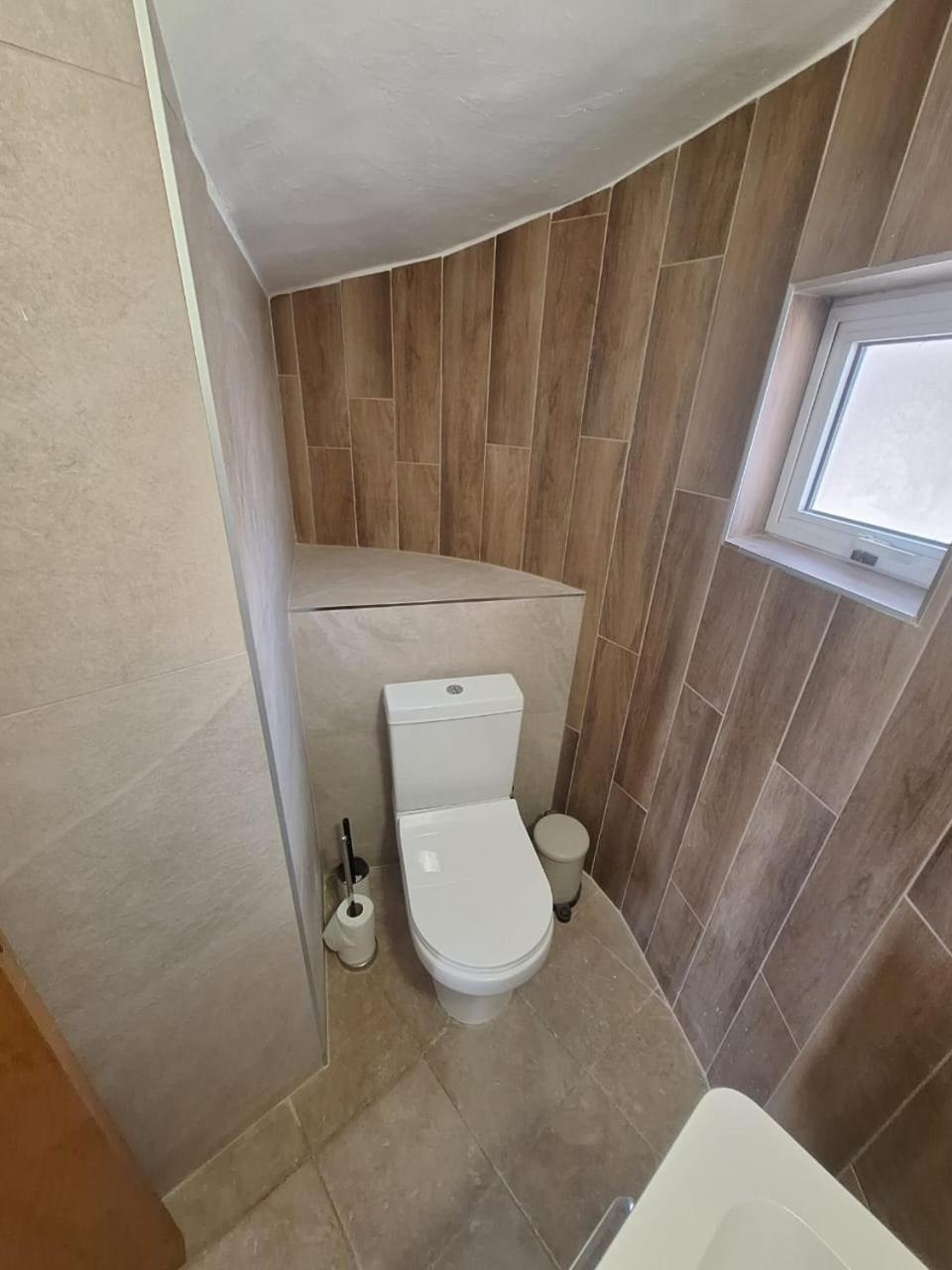 Villa Suncity Boutique Beachfront أيا نابا المظهر الخارجي الصورة