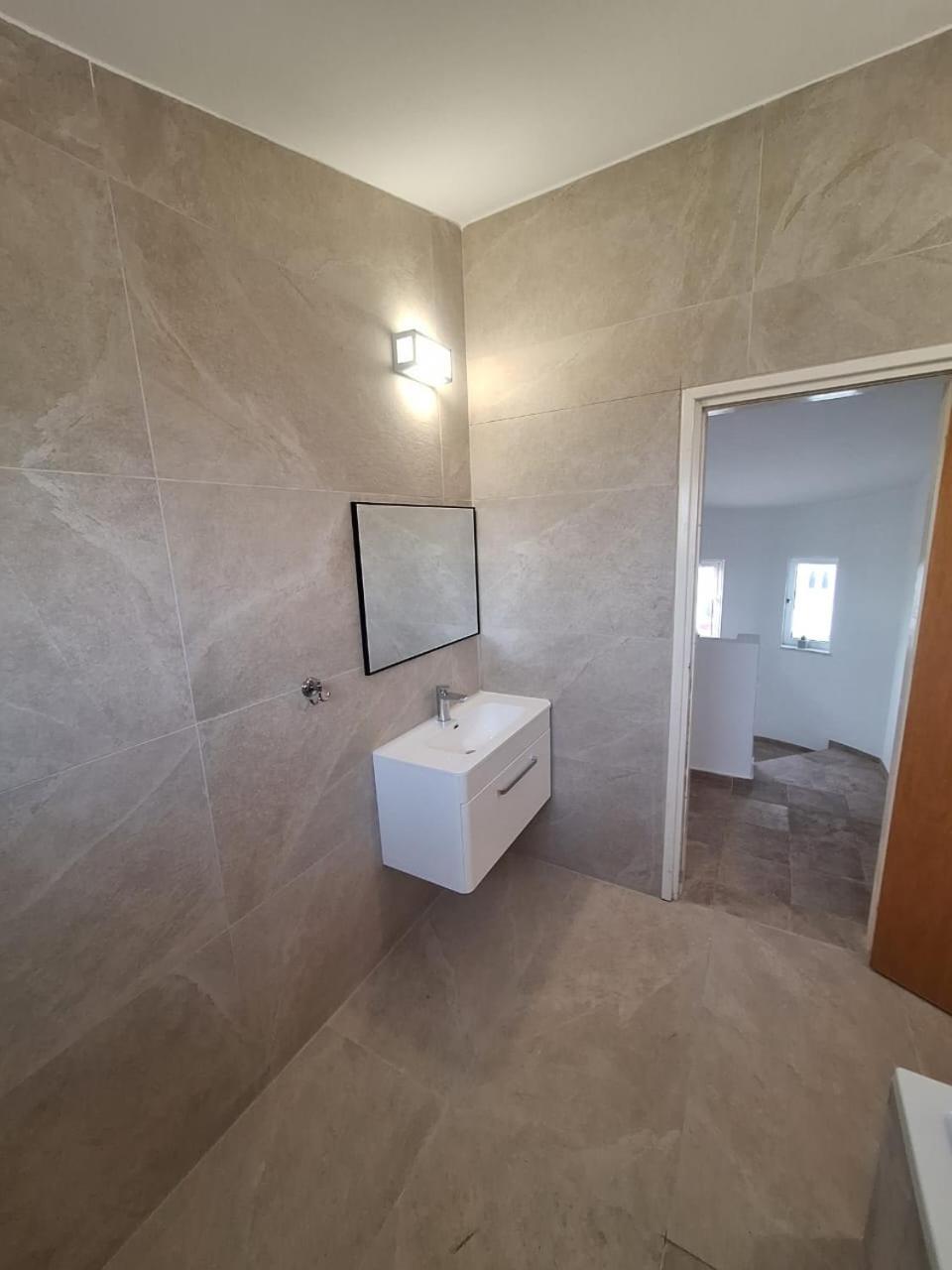 Villa Suncity Boutique Beachfront أيا نابا المظهر الخارجي الصورة